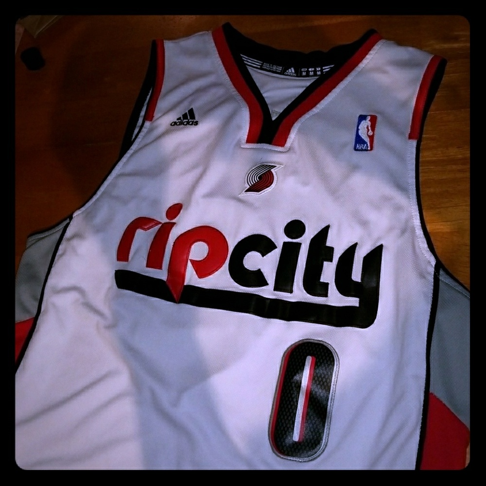 PORTLAND TRAIL BLAZERS LILLARD JERSEY